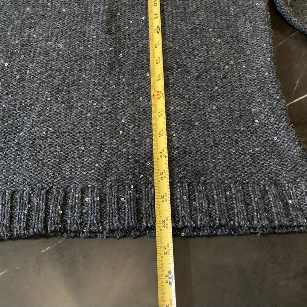 Talbots Gray Sequin Pullover
Women’s Crew Neck Wool Blend Sweater Size Small - Picture 8 of 14